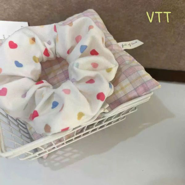 Scrunchies tim màu sắc