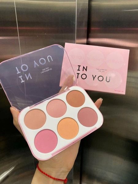 ( Công Ty) INTO YOU Six - Color Blush Palette Má Hồng 6 Ô