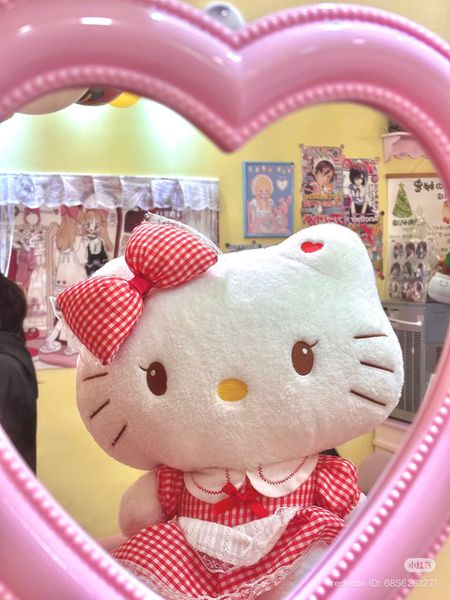 Hello Kitty váy kẻ nơ đỏ 45cm