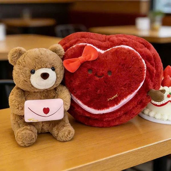 Hộp quà tim và Teddy thiệp 35cm