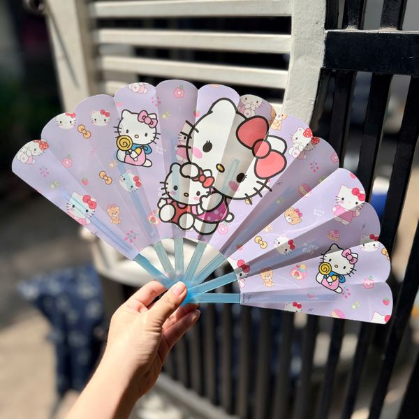 Quạt xòe kitty