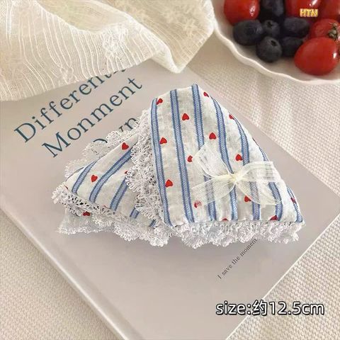 Cào tam giác sọc xanh tim đỏ