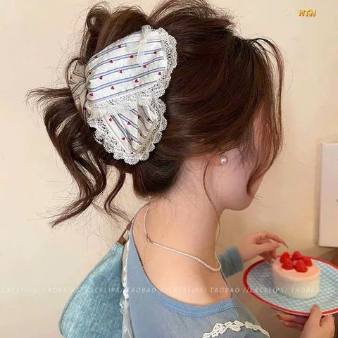 Cào tam giác sọc xanh tim đỏ