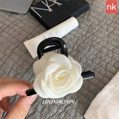 Cào hoa trà màu trắng 8p