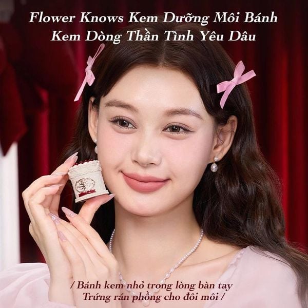 Son bùn mịn Flower Knows Son kem Strawberry Cupid 5ml