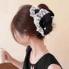 Cào tam giác trắng đen có ren nơ đen