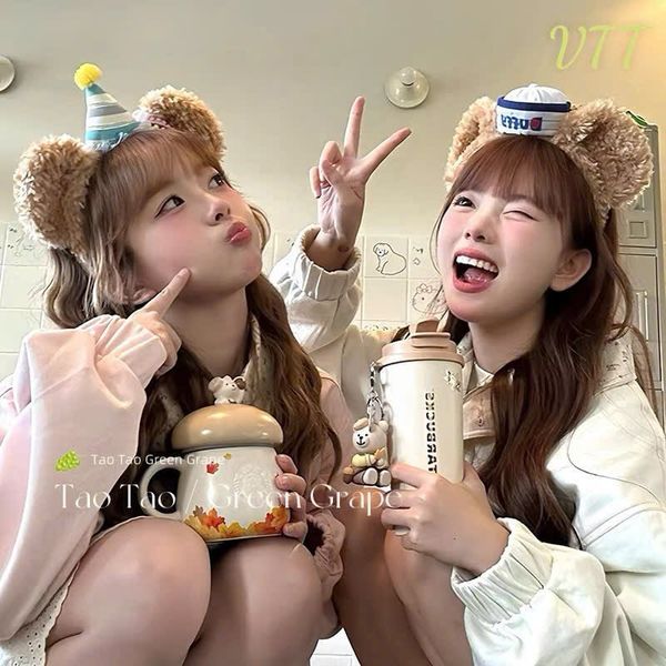 Cài tai  gấu nâu xù mũ sinh nhật