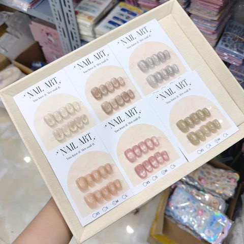Móng tay giả mắt mèo trơn ( kèm dũa + keo )