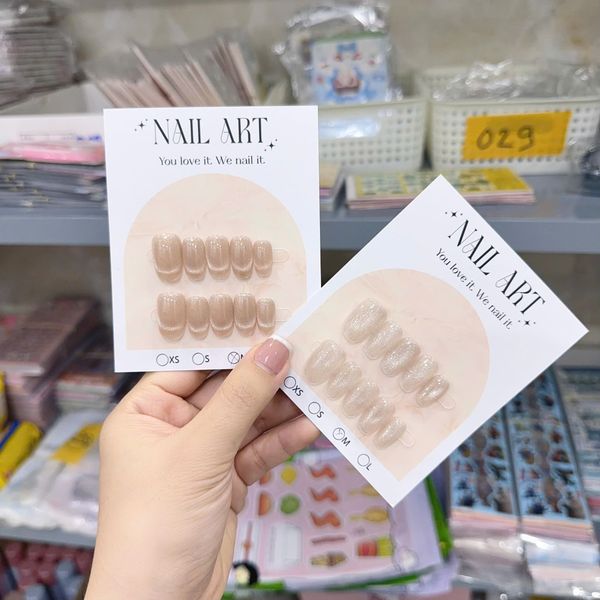 Móng tay giả mắt mèo trơn ( kèm dũa + keo )