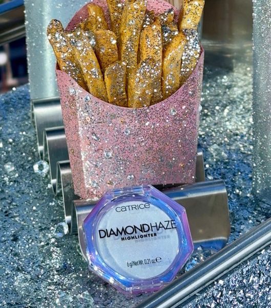 Phấn Nhũ Bắt Sáng Catrice Highlight Diamond Haze Highlighter 6g