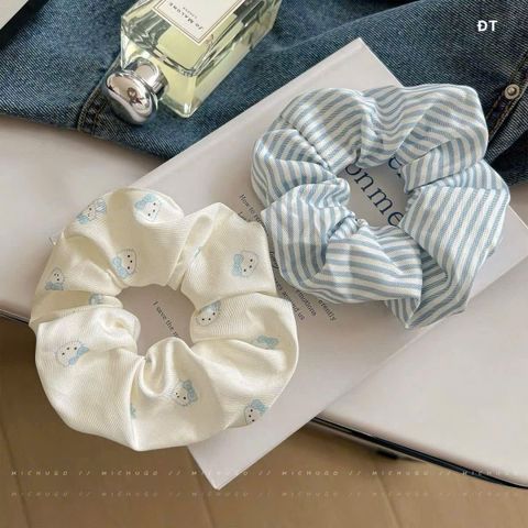 Scr kitty trắng + sọc xanh