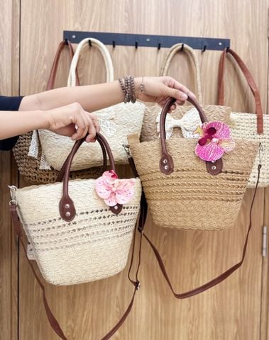 Túi cói nhỏ 5 sọc kèm dây đeo chéo