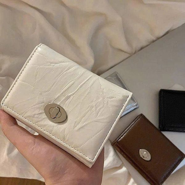 Ví gấp 3 khóa oval