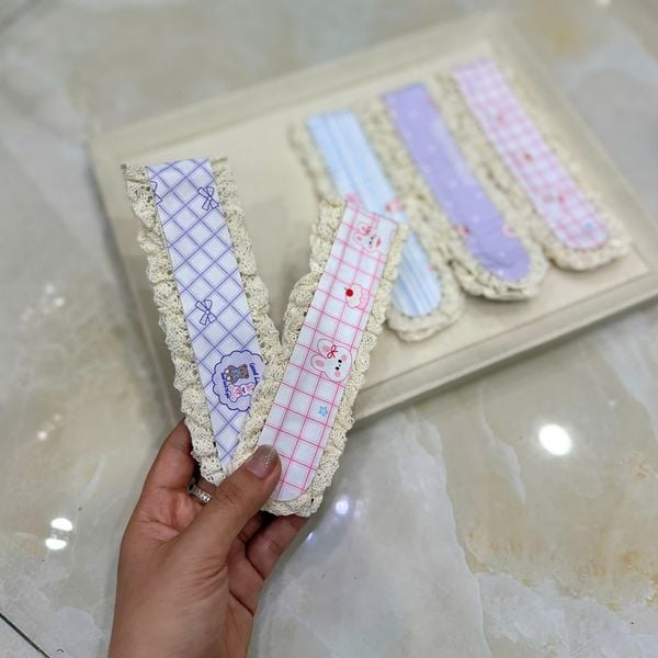 Dán mái dài viền ren - mã gấu thỏ