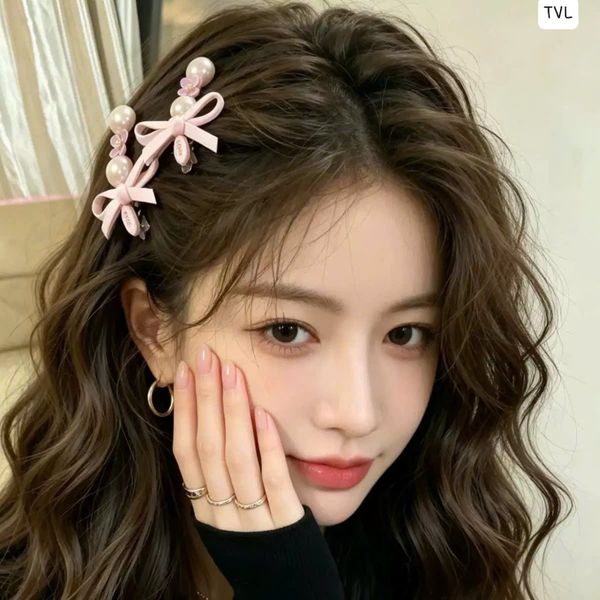 1 chiếc Kẹp ngọc nơ