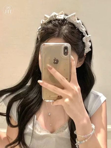 Bờm nơ xược chấm