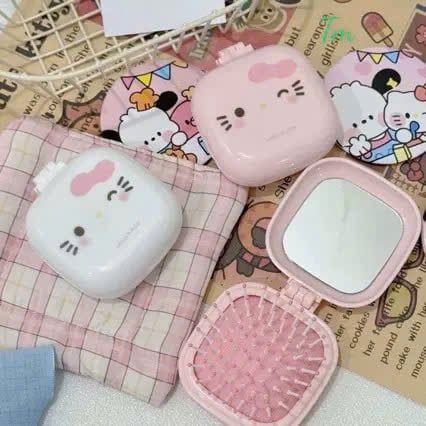 Gương lược kitty gấp gọn hồng trắng