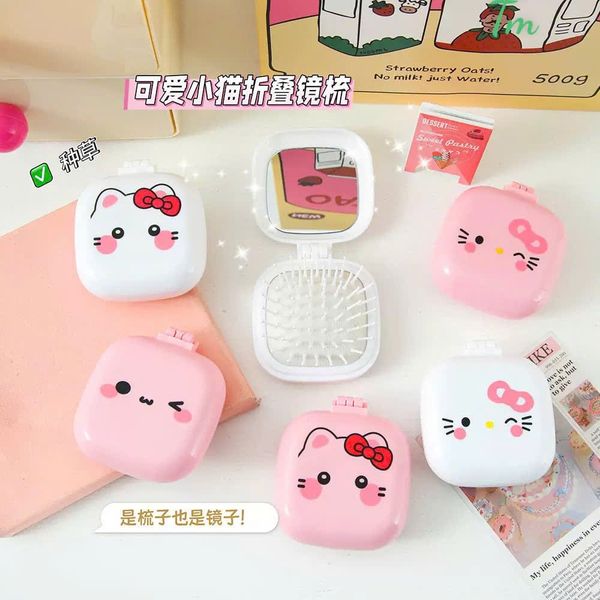 Gương lược kitty gấp gọn hồng trắng