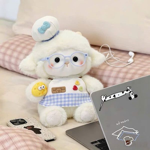 Gấu bông các con vật mặc yếm, đeo kính, cầm phụ kiện