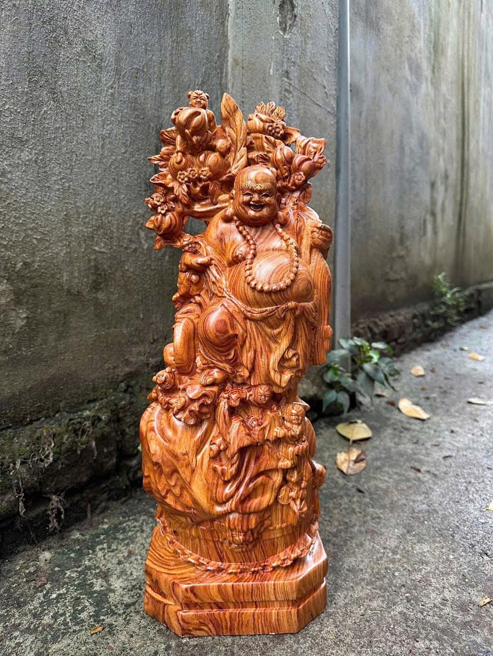 Tượng Di Lặc gỗ hương đá nguyên khối 50cm