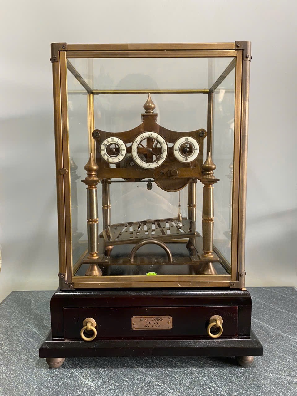 Đồng hồ bi sàn 3 mặt số Dent London 1769 bản giới hạn