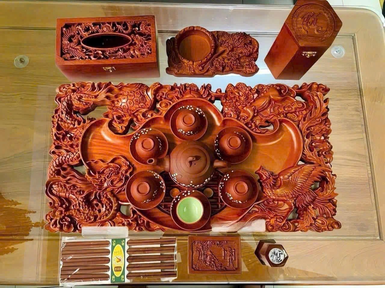 Combo 8 món khay trà gỗ xà cừ và ấm chén Bát Tràng giá rẻ