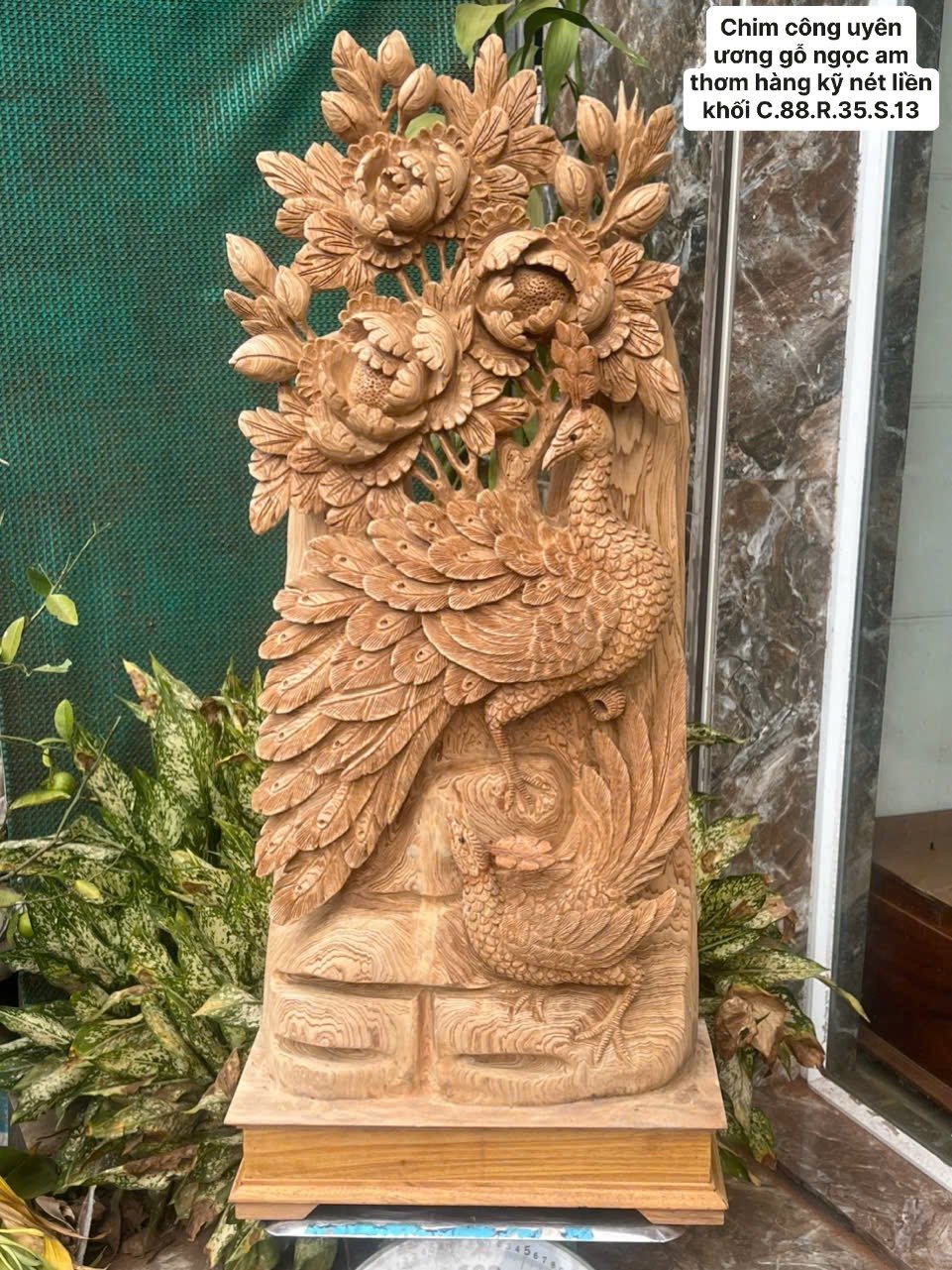 Tượng chim công uyên ương gỗ ngọc am thơm – đục liền khối phong thủy đẹp