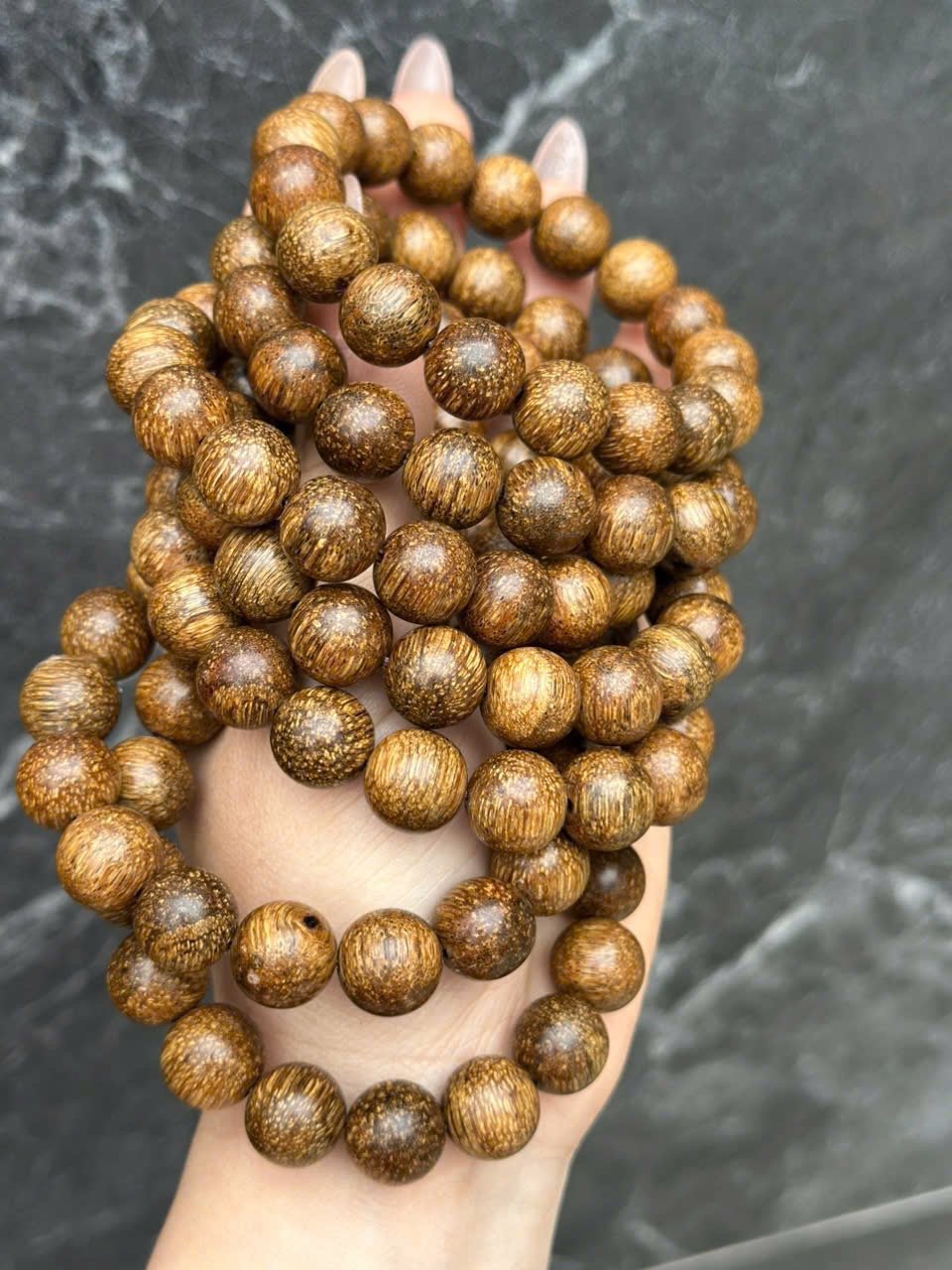 Vòng trầm dó Indo rin dầu vàng 12li – Hương thơm mạnh đậm đà