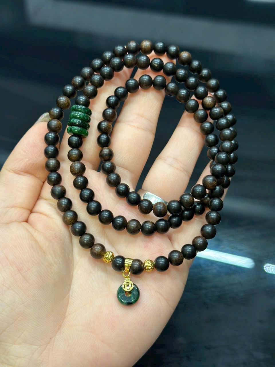 Vòng trầm hương Ngũ Điếu – Trang sức phong thủy cao cấp mang lại may mắn và tài lộc