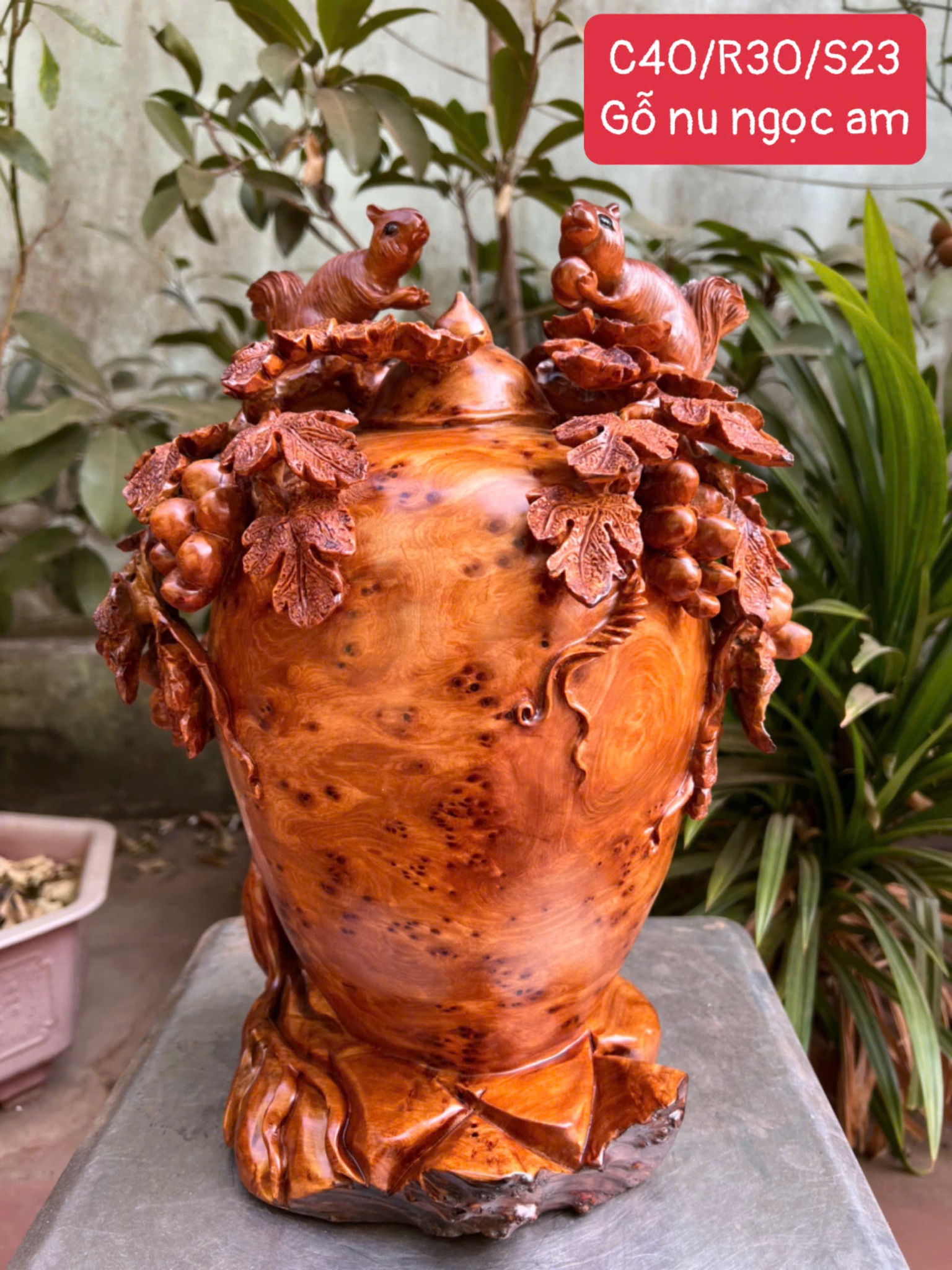 Bình Nho Sóc gỗ nu ngọc am liền khối thủ công cao cấp