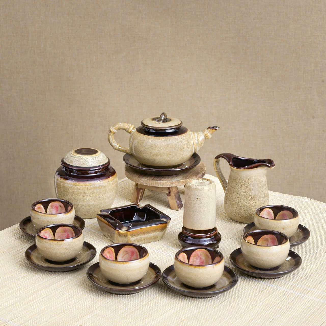 Bộ ấm chén hoả biến Bát Tràng dáng tròn – quà tặng sang trọng