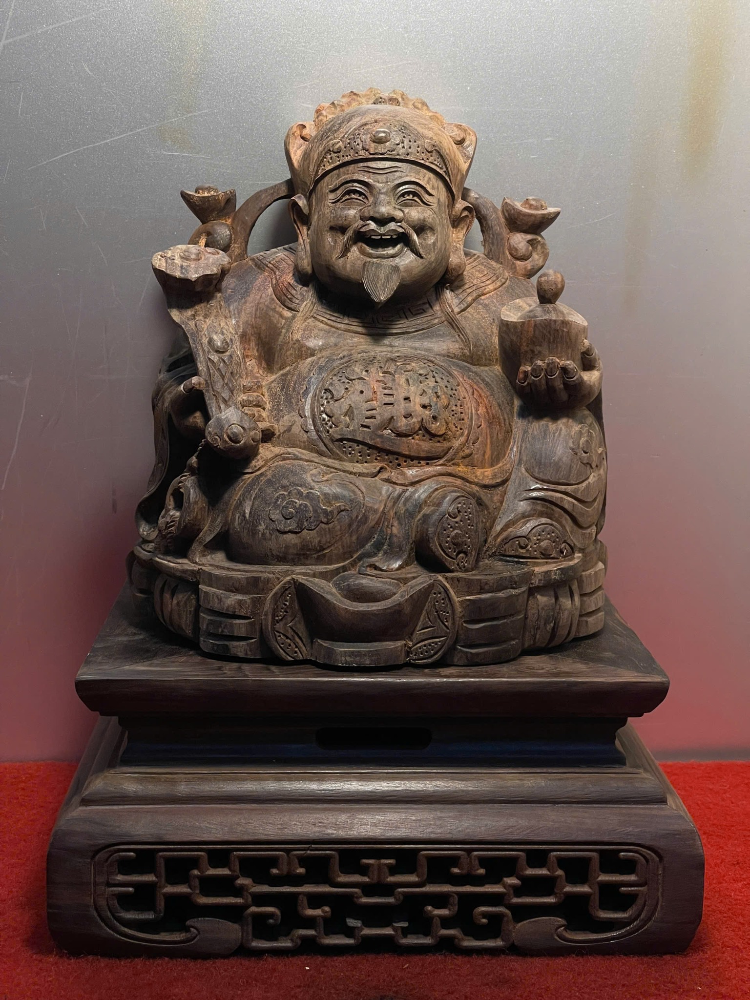 Tượng Thần Tài Gõ Cửa gỗ trắc đen đỏ liền khối