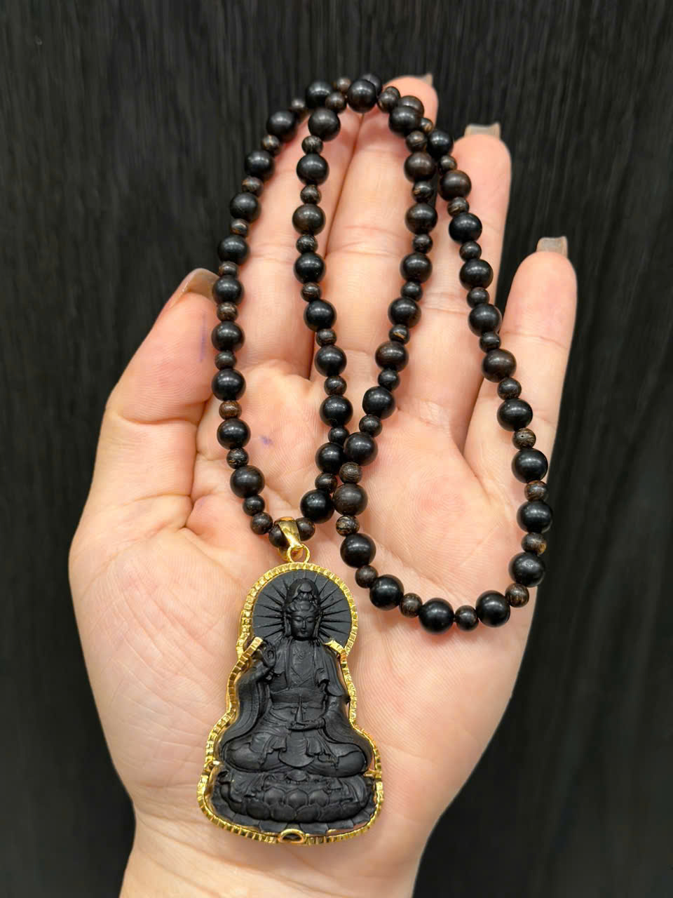 Dây chuyền trầm hương Indo thơm ngọt mix mặt Phật bọc vàng 5k