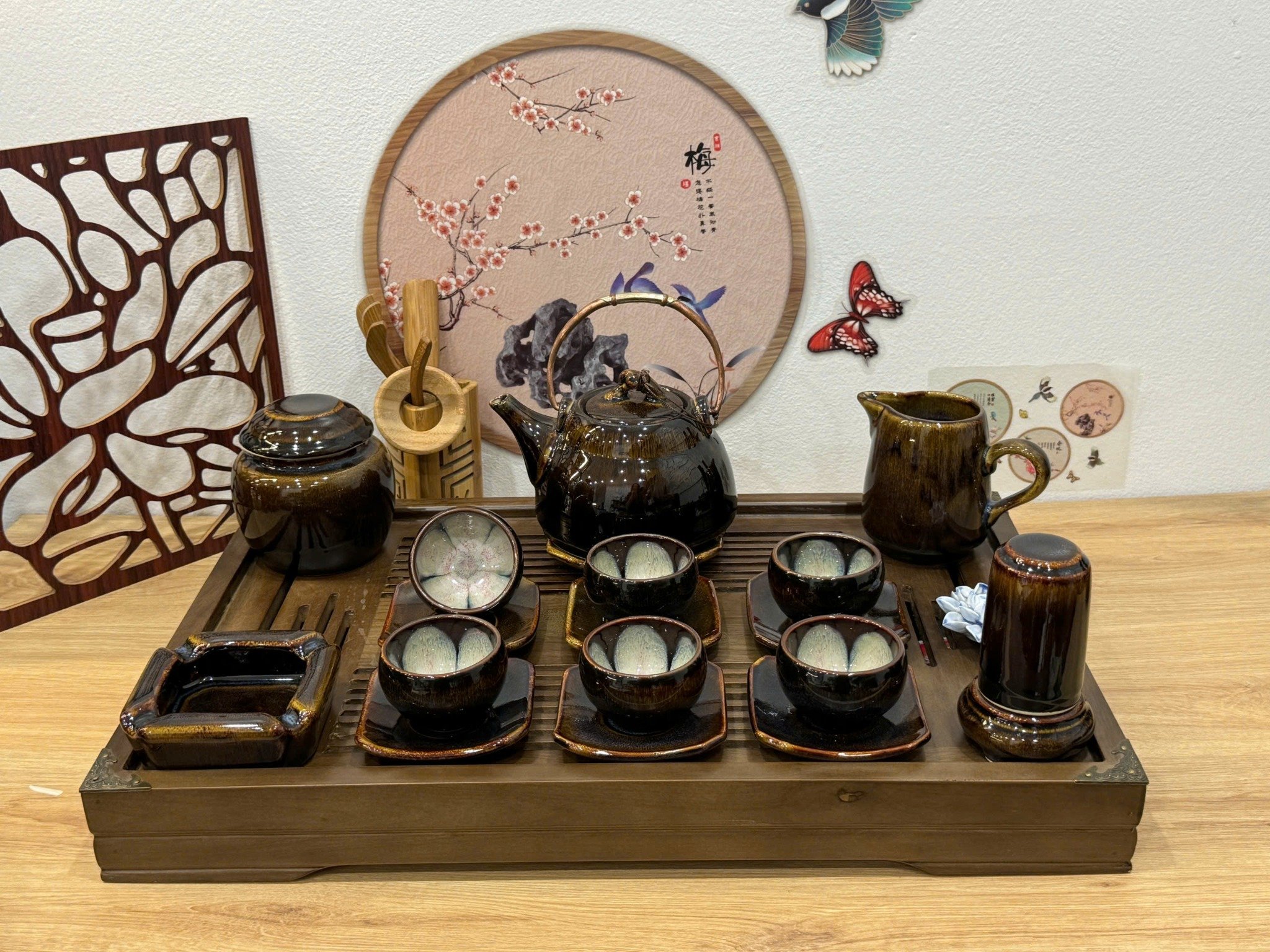 Bộ Ấm Chuông Men Hổ Phách Có Lọc Trà – Gốm Bát Tràng Cao Cấp