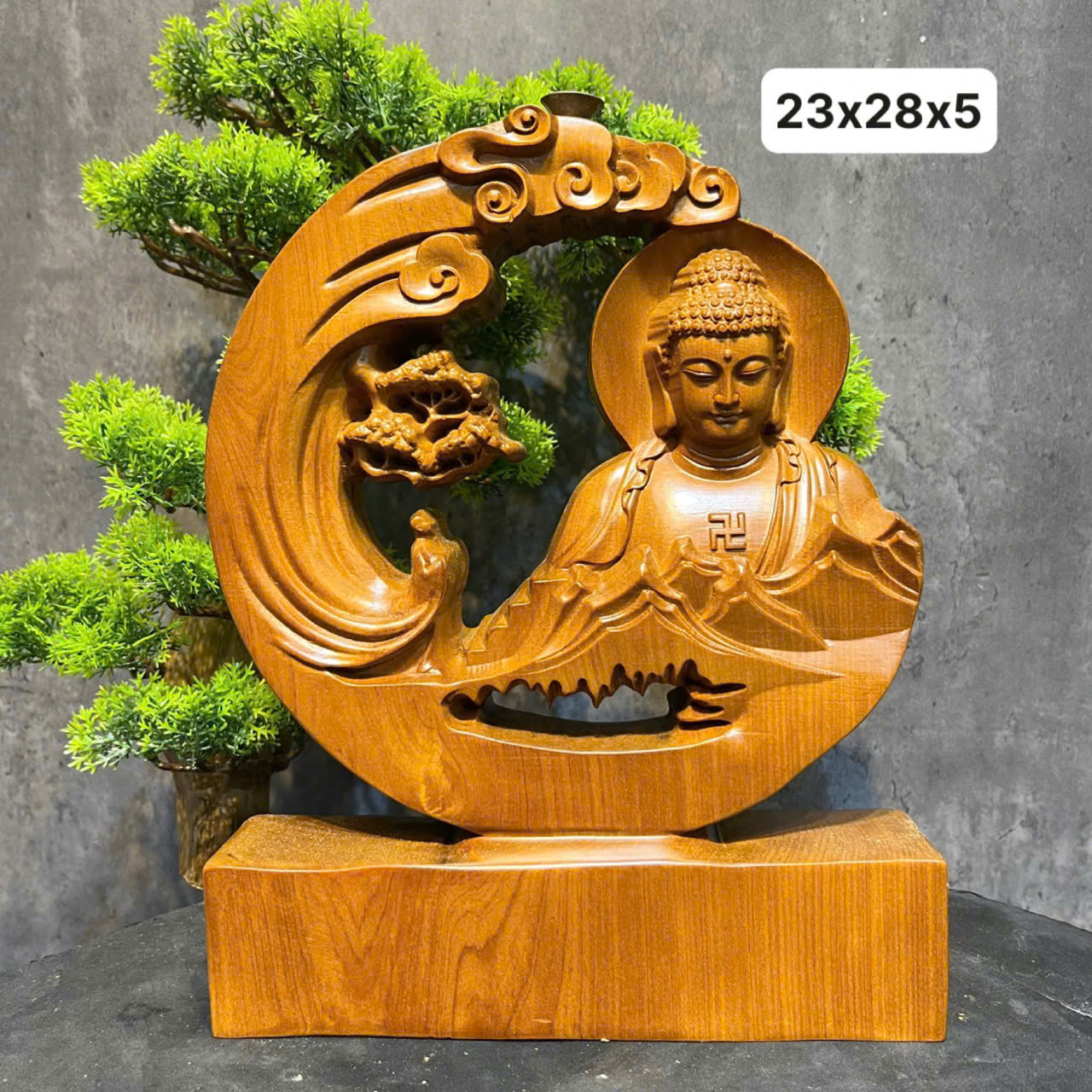 Tượng Nhất Tâm Bái Phật gỗ bách xanh có xông trầm – trưng bày thiền định