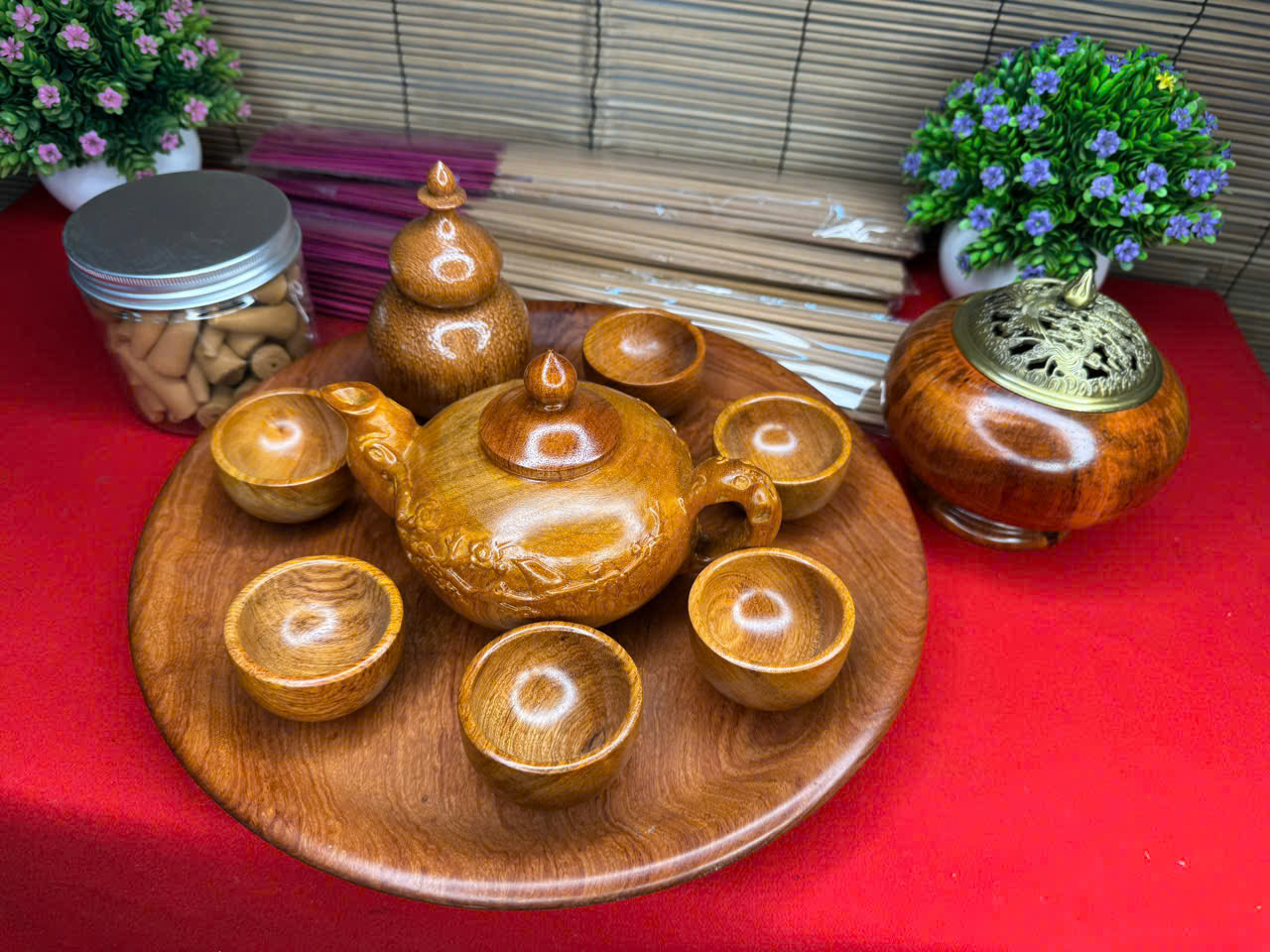 Bộ đĩa gỗ hương – ấm chén – lư xông trầm và hương ngọc am