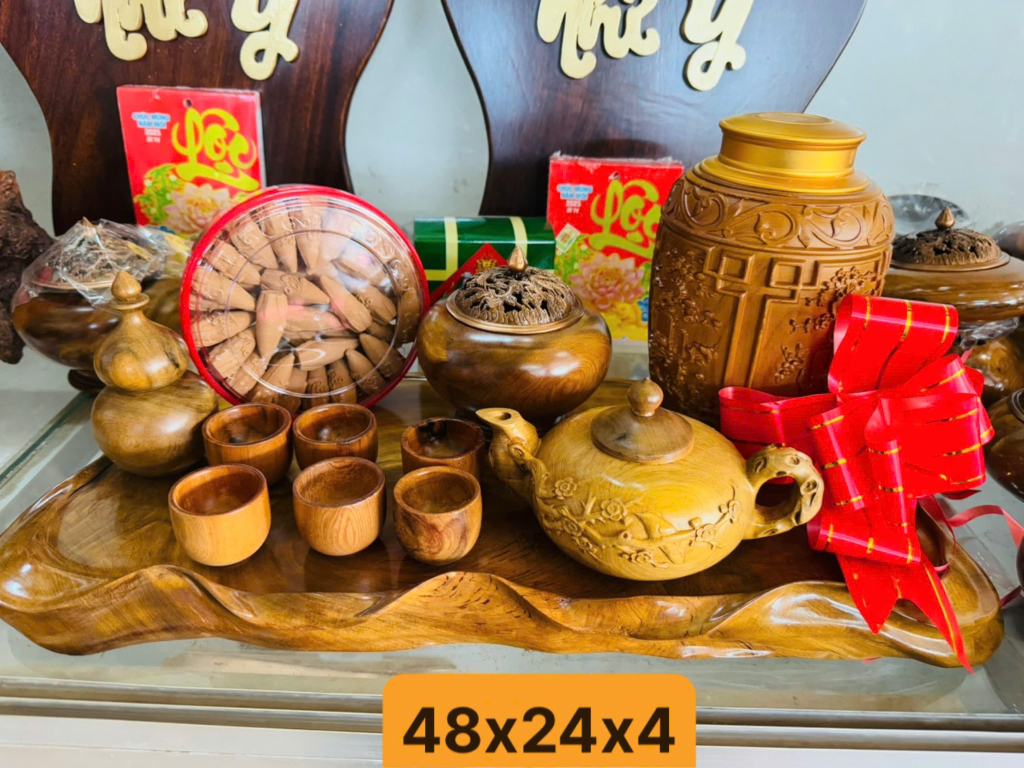 Set quà biếu Tết – Tân Gia gỗ bách xanh thơm cao cấp