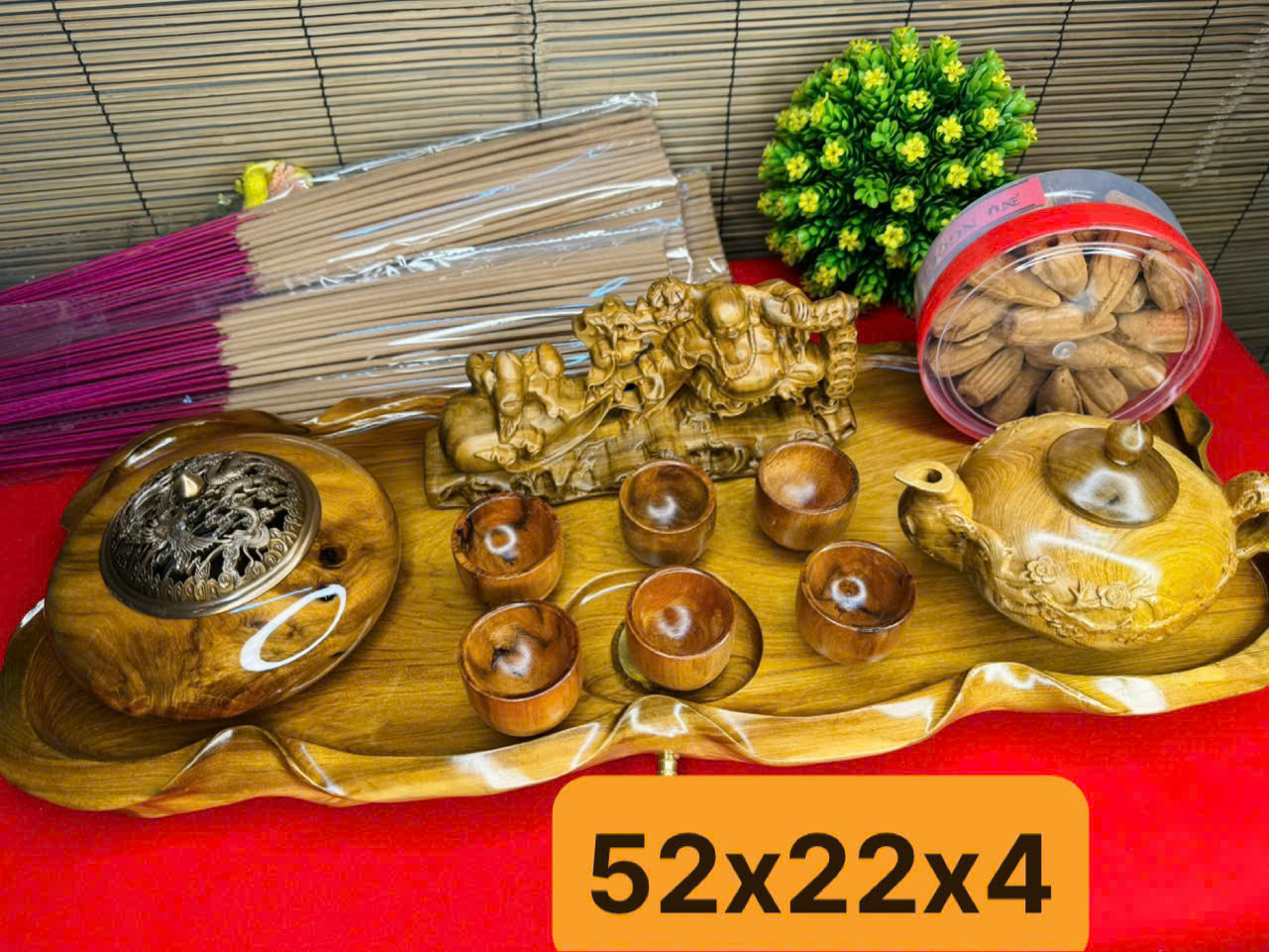 Bộ Phát Tài gỗ Bách Xanh – Ấm chén, lư trầm, khay trà, Di Lặc kéo bao tiền