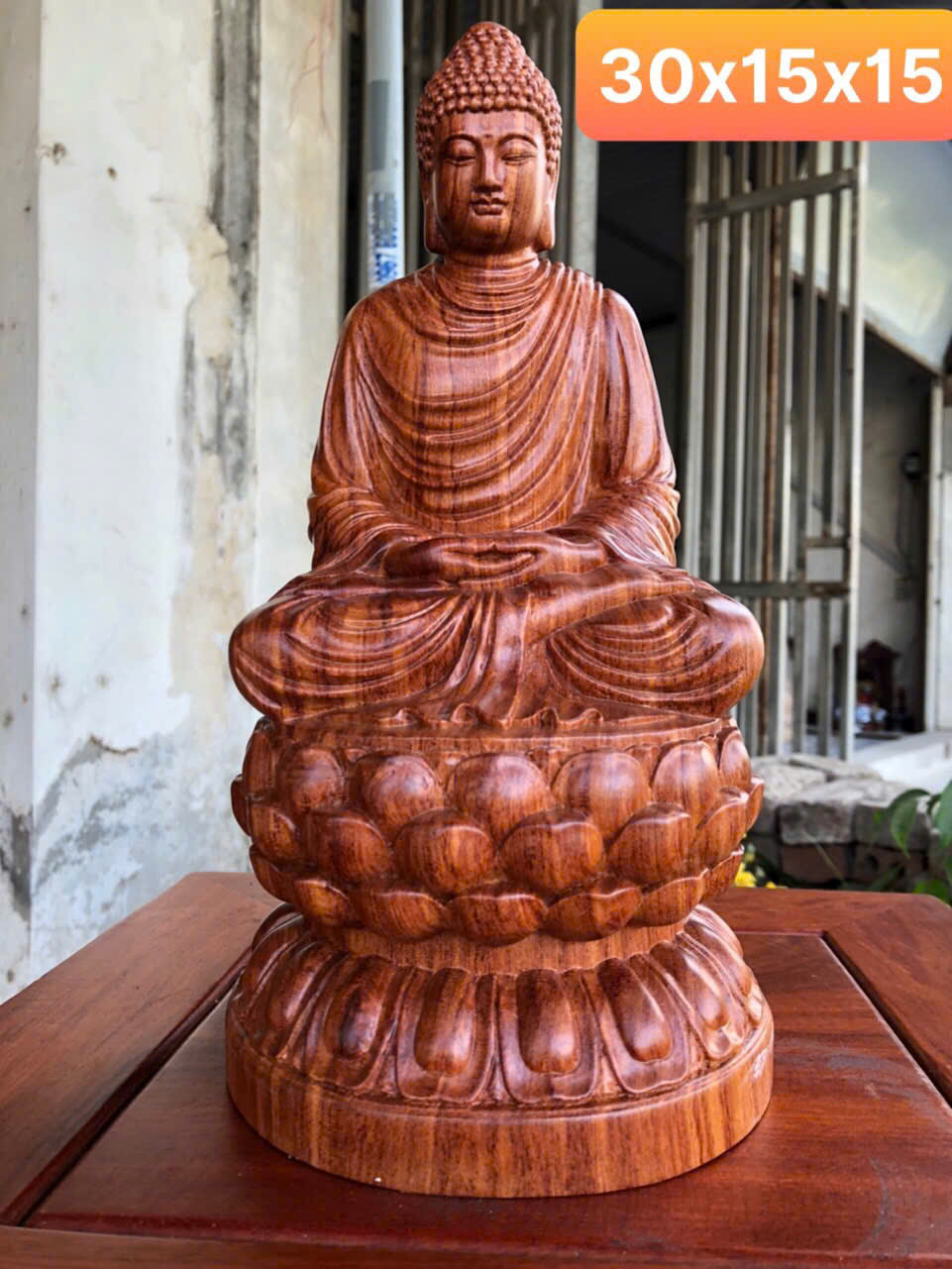 Tượng Đức Phật Thích Ca gỗ hương cao 30cm – trưng bày phong thủy