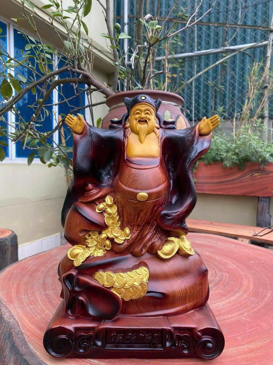Tượng Thần Tài gỗ hương đá – chiêu tài hút lộc, trưng bày may mắn