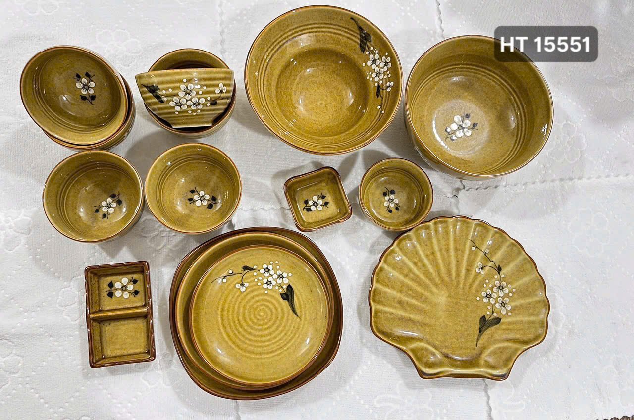 Set bát đĩa vẽ tay men hoàng thổ Bát Tràng cao cấp