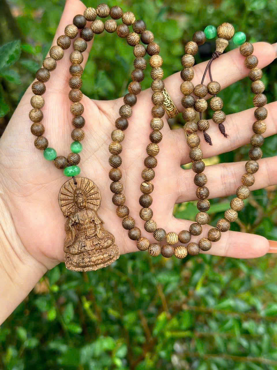 Vòng đeo cổ kiến rừng Lào size 6 ly thơm dịu ngọt cay the