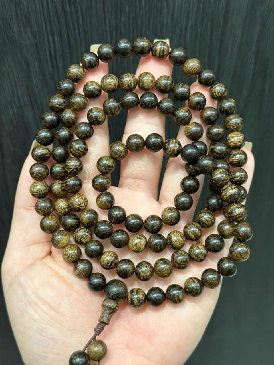 Vòng trầm hương Indo khô chìm nước size 8 ly vân đẹp thơm ngọt