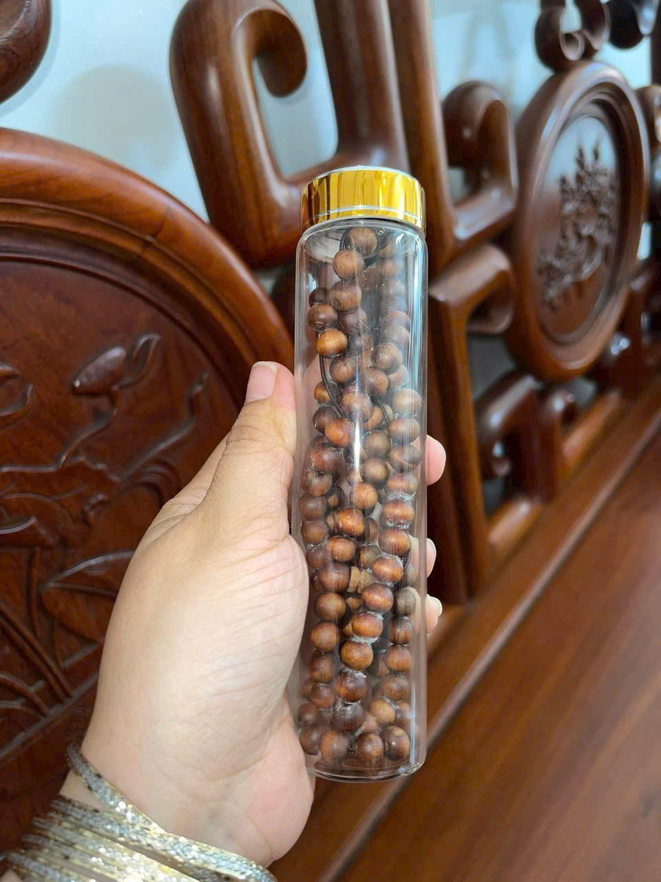Vòng tay hoàng đàn tuyết 108 hạt size 8 ly – Gỗ quý Lạng Sơn, tặng hộp kính sang trọng