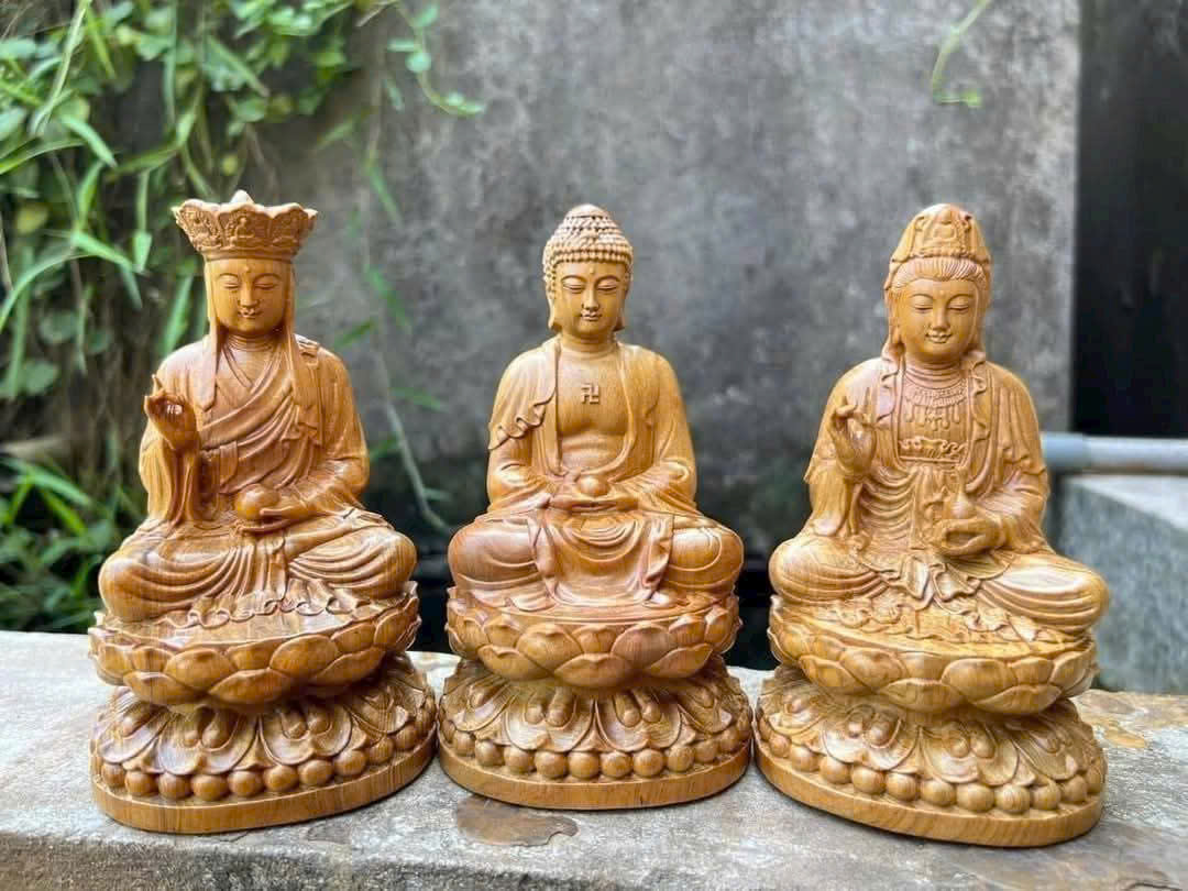 Bộ tượng Tam Thánh Phật gỗ bách xanh cao 15cm – Hàng thủ công đẹp ý nghĩa