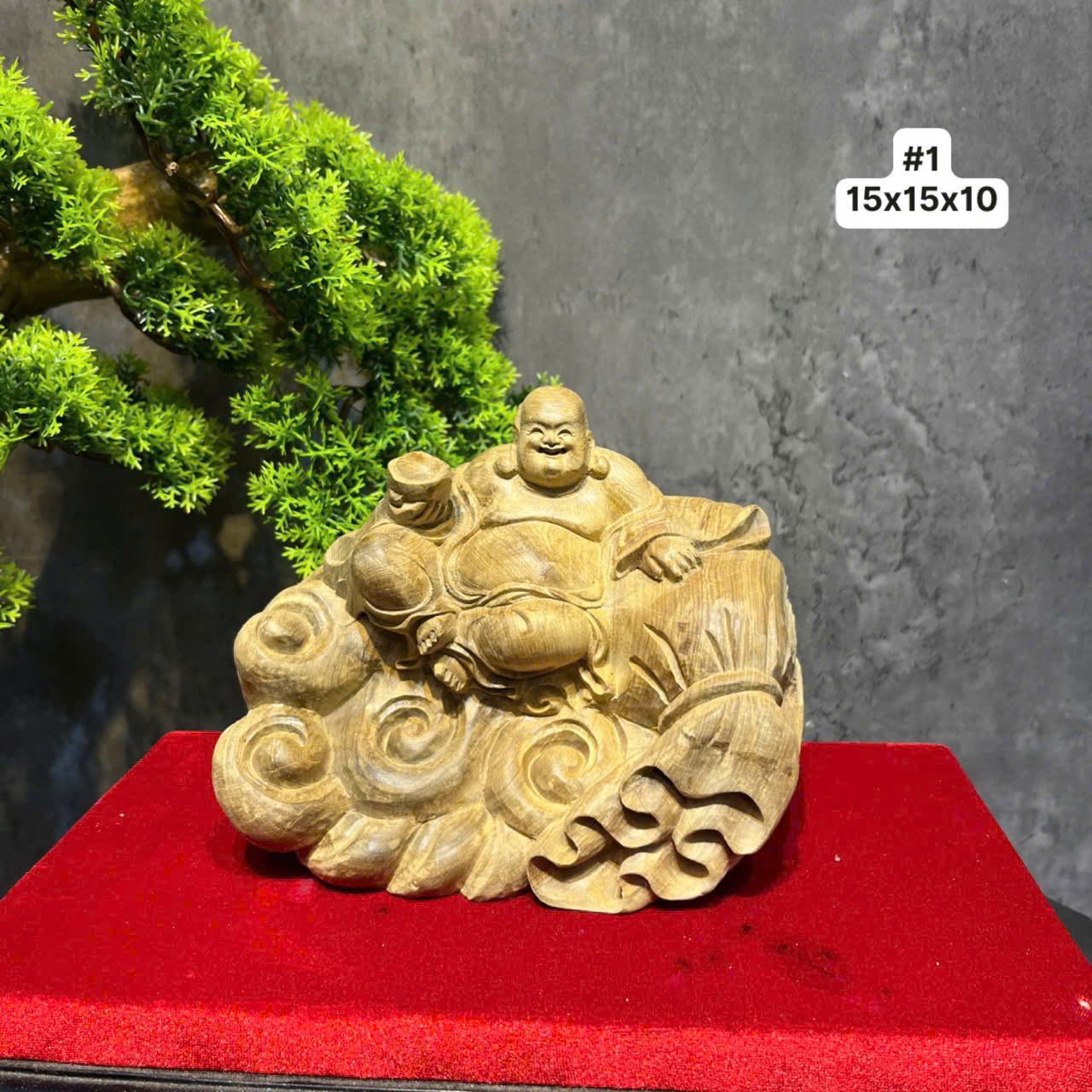 Tượng Di Lặc Gỗ Bách Xanh Đục Tay Độc Nhất