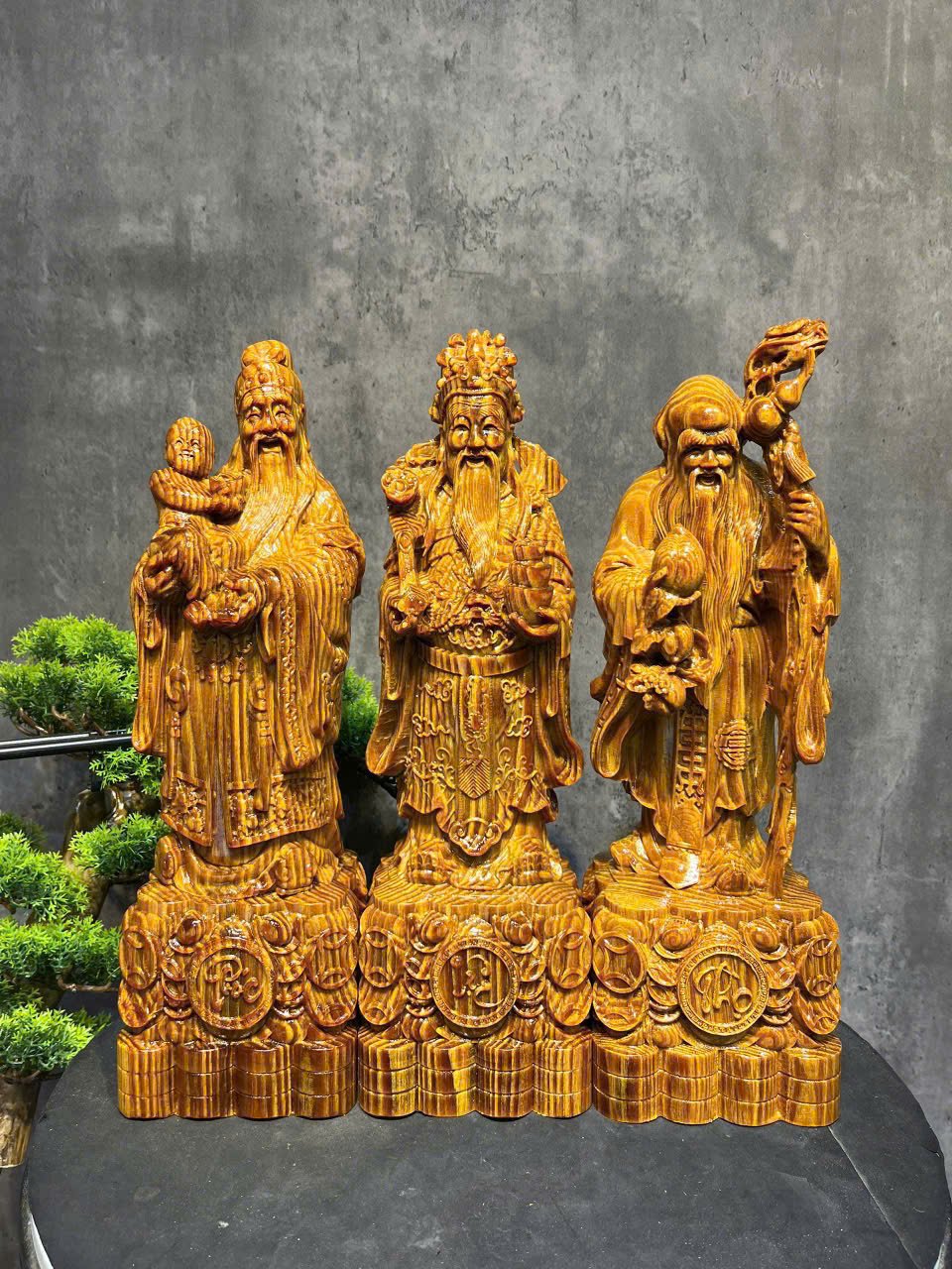 Tượng Tam Đa gù gỗ huyết long cao 40cm – dáng độc lạ – bao ship