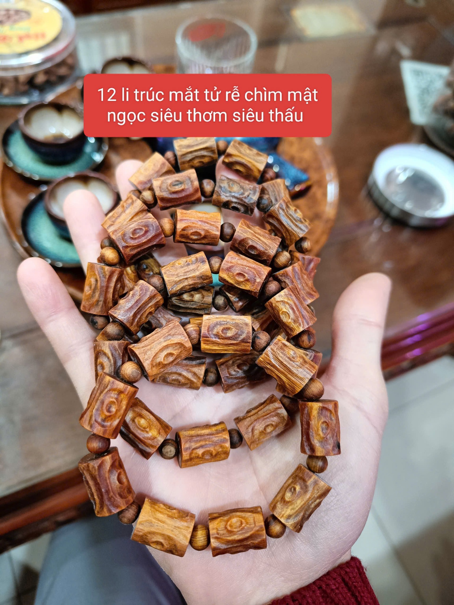 Vòng hoàng đàn rễ chìm trúc mắt tử 12ly thơm siêu thấu – tặng hũ đựng