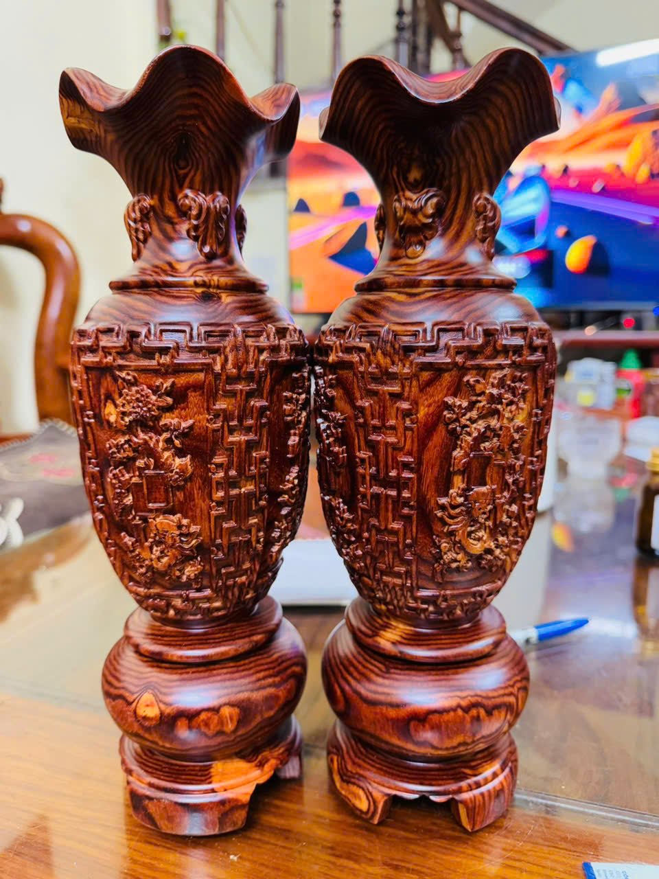 Cặp lục bình gỗ trắc siêu vân độc bản – cao 30cm trưng bày phong thủy