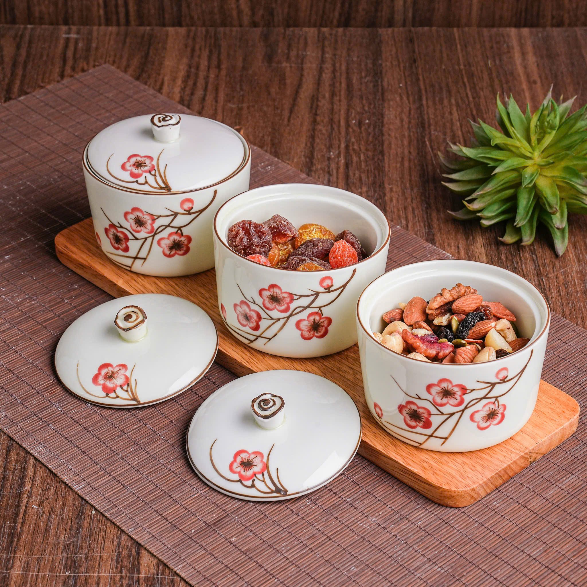 Set hũ mứt họa tiết vẽ tay cao cấp Bát Tràng – Quà Tết sang trọng